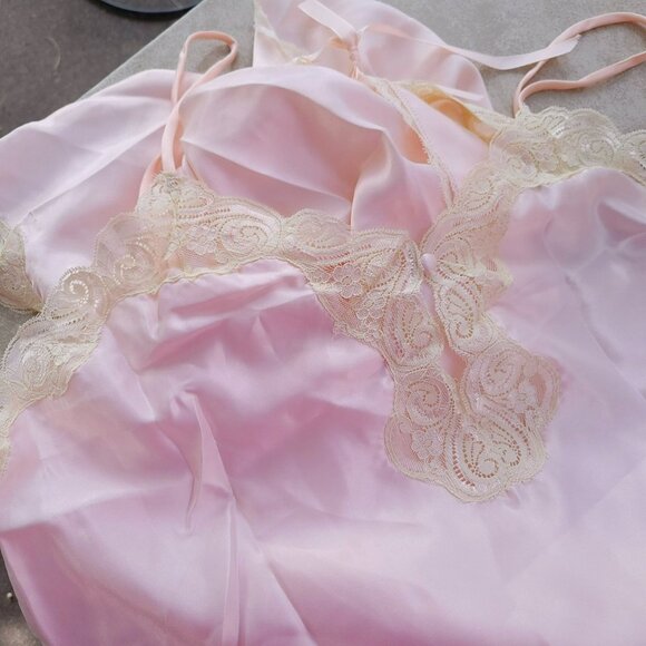 Hidden Fantasies Pink Nightgown & Bedjacket Vintage 80s Peignoir Set Small - Picture 2 of 16